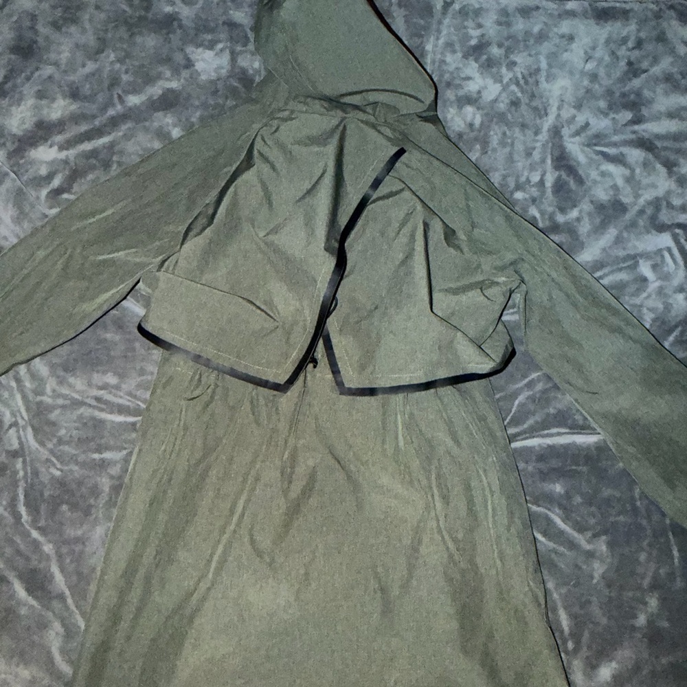 Mondetta Sage Green Hooded Jacket Rain Coat - Picture 2 of 3